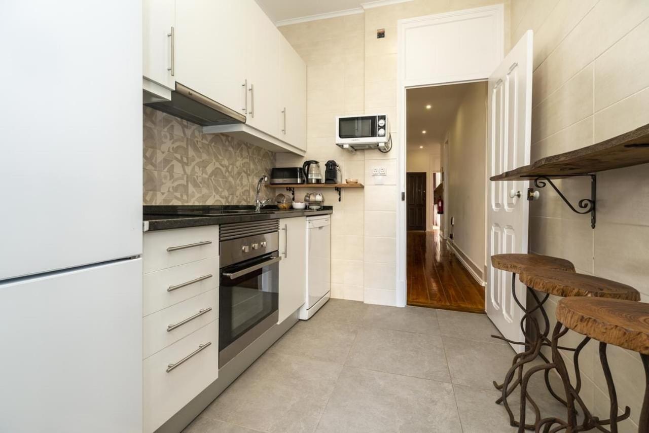 Exotic M2 R2 - Comfortable Classy Double Room With Shared Bath Lisbon Exterior photo